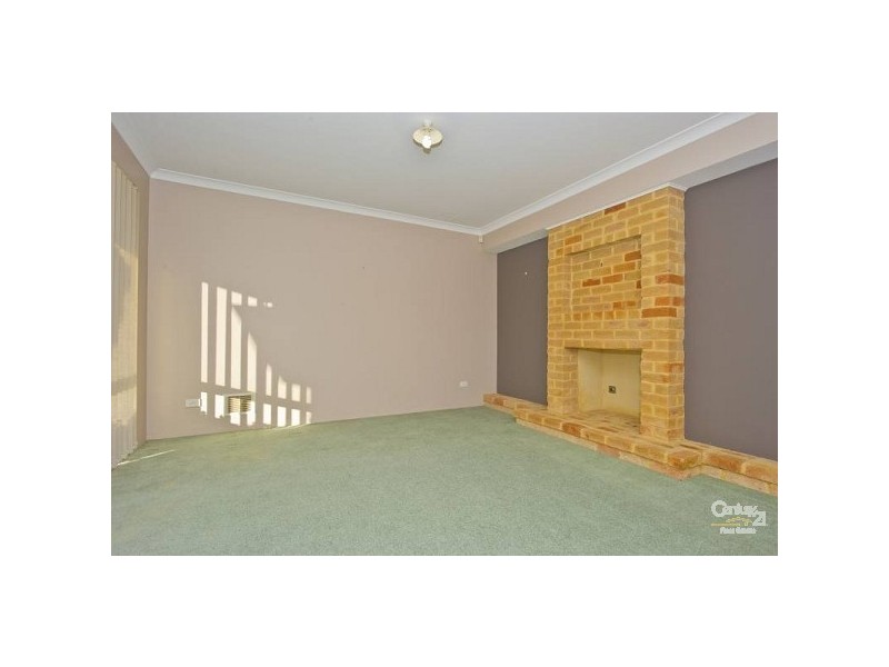 4 Staplehurst Crescent, Butler WA 6036