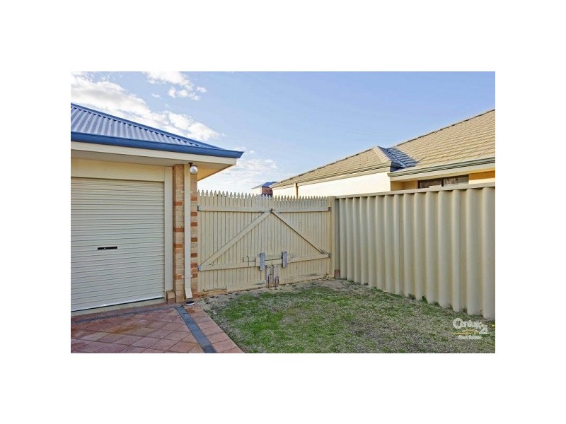 4 Staplehurst Crescent, Butler WA 6036