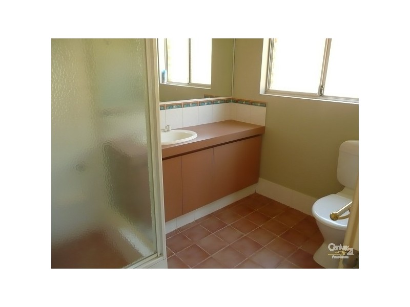 5 Shropshire cresent, Butler WA 6036