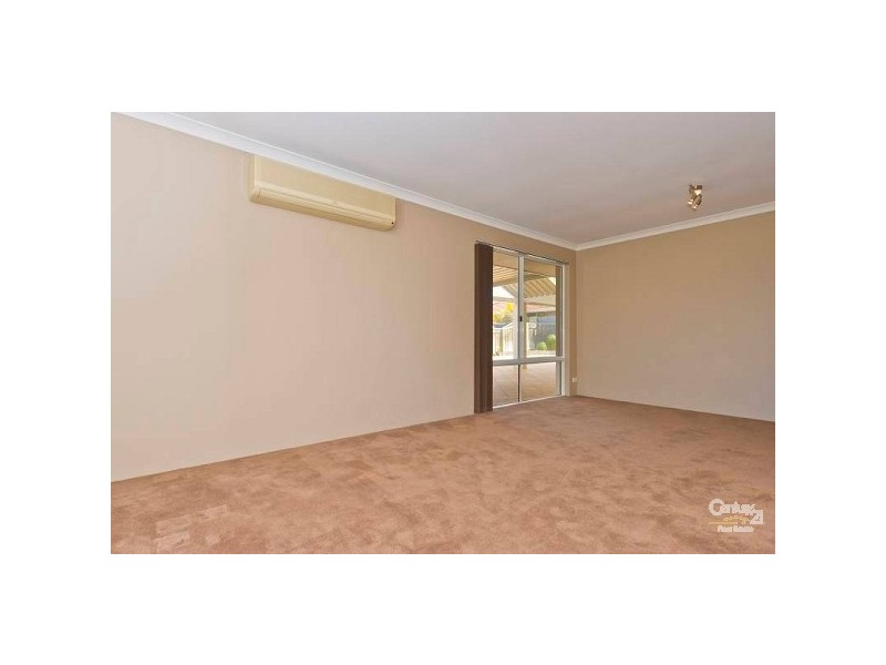 3 Holyhead Green, Mindarie WA 6030