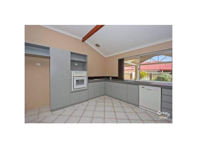 3 Holyhead Green, Mindarie WA 6030