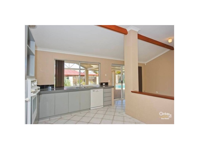3 Holyhead Green, Mindarie WA 6030