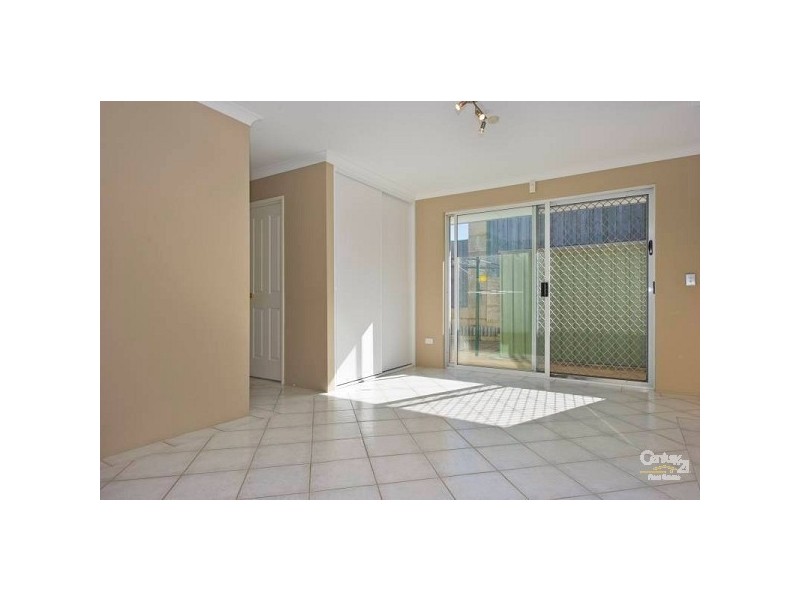 3 Holyhead Green, Mindarie WA 6030