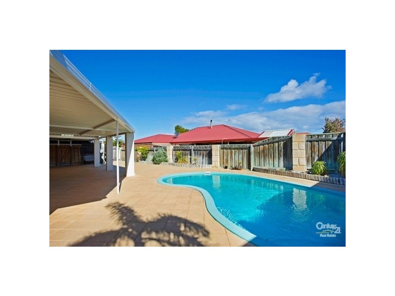 3 Holyhead Green, Mindarie WA 6030