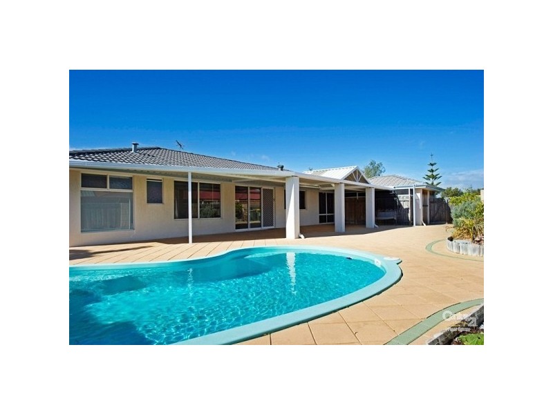 3 Holyhead Green, Mindarie WA 6030