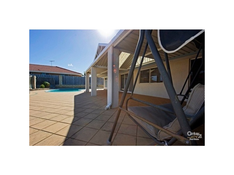 3 Holyhead Green, Mindarie WA 6030