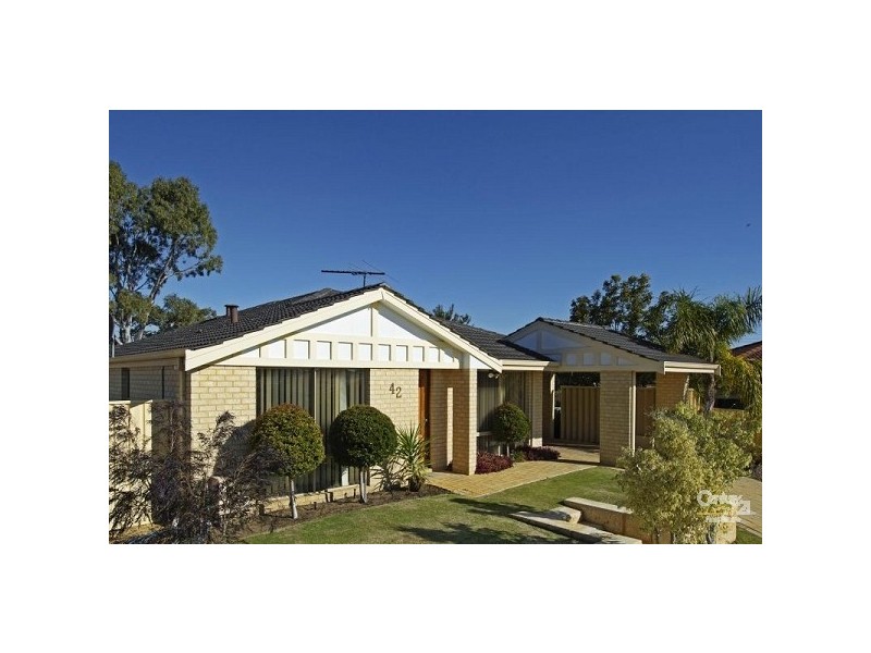 42 Serpentine Gardens, Clarkson WA 6030