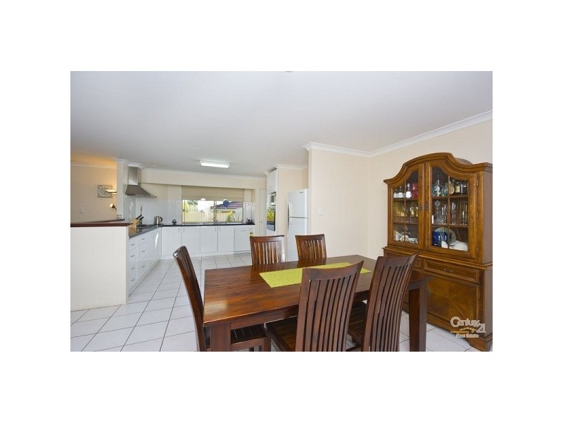 42 Serpentine Gardens, Clarkson WA 6030