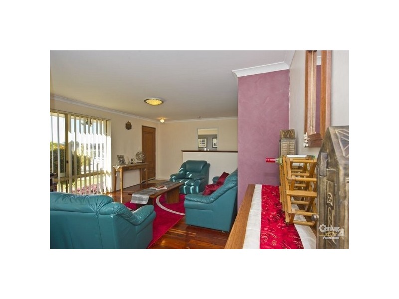 42 Serpentine Gardens, Clarkson WA 6030