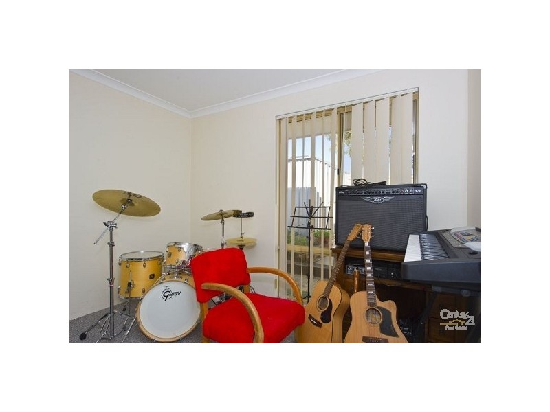 42 Serpentine Gardens, Clarkson WA 6030