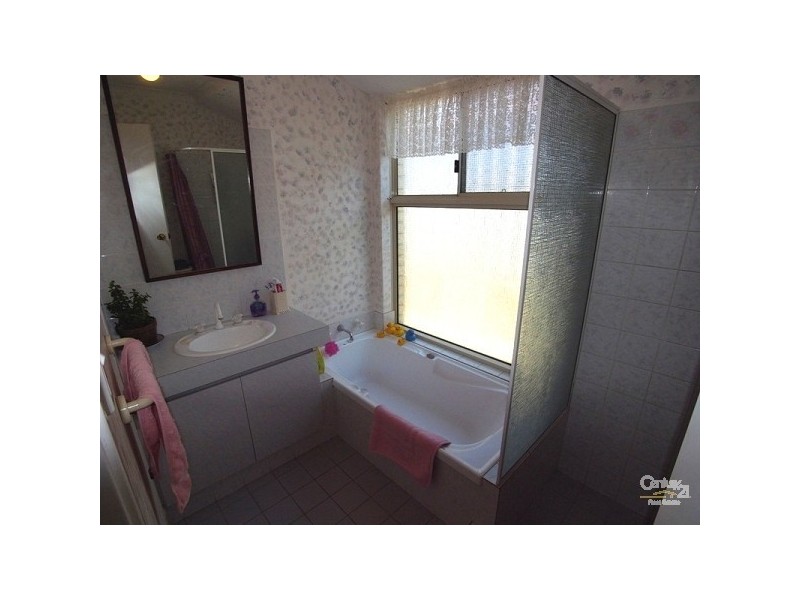 38 Stradbroke Gardens, Ridgewood WA 6030