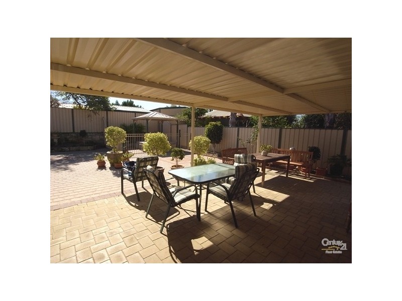 38 Stradbroke Gardens, Ridgewood WA 6030