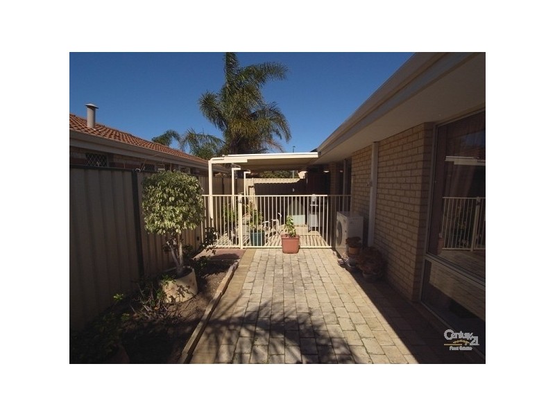 38 Stradbroke Gardens, Ridgewood WA 6030