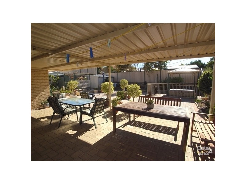 38 Stradbroke Gardens, Ridgewood WA 6030