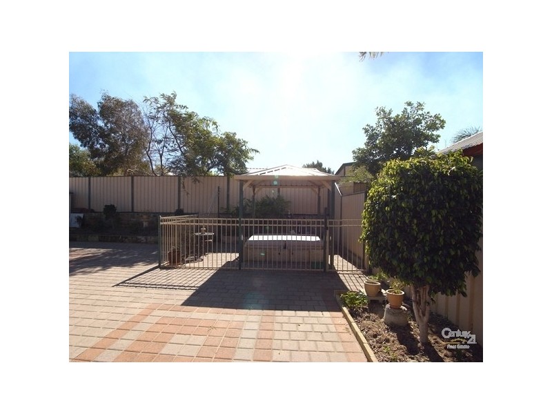 38 Stradbroke Gardens, Ridgewood WA 6030