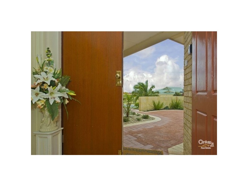 7 Dartmouth Circle, Quinns Rocks WA 6030