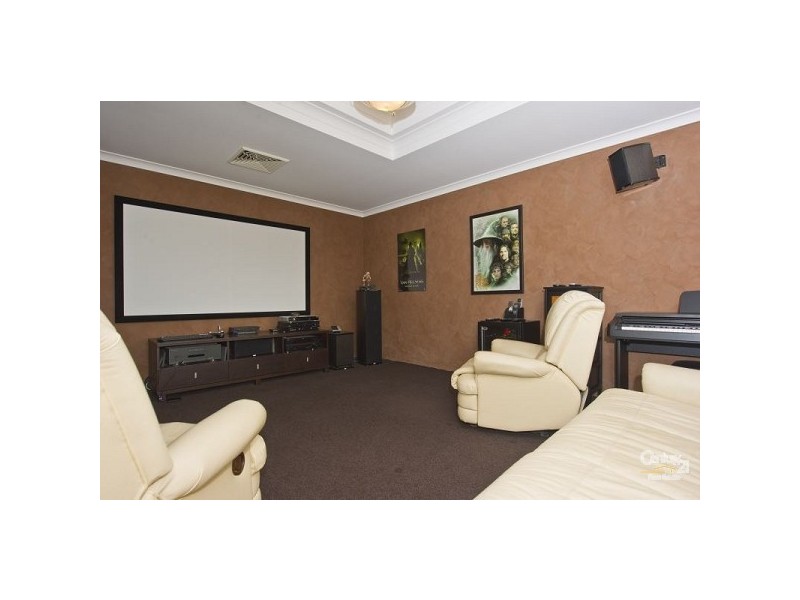 7 Dartmouth Circle, Quinns Rocks WA 6030