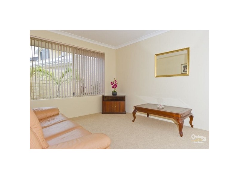 7 Dartmouth Circle, Quinns Rocks WA 6030