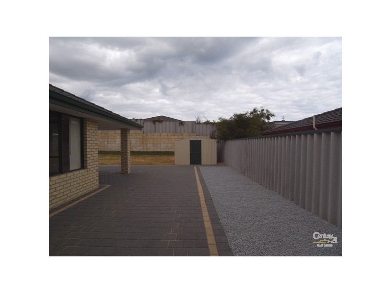 33 Mokutu Court, Quinns Rocks WA 6030