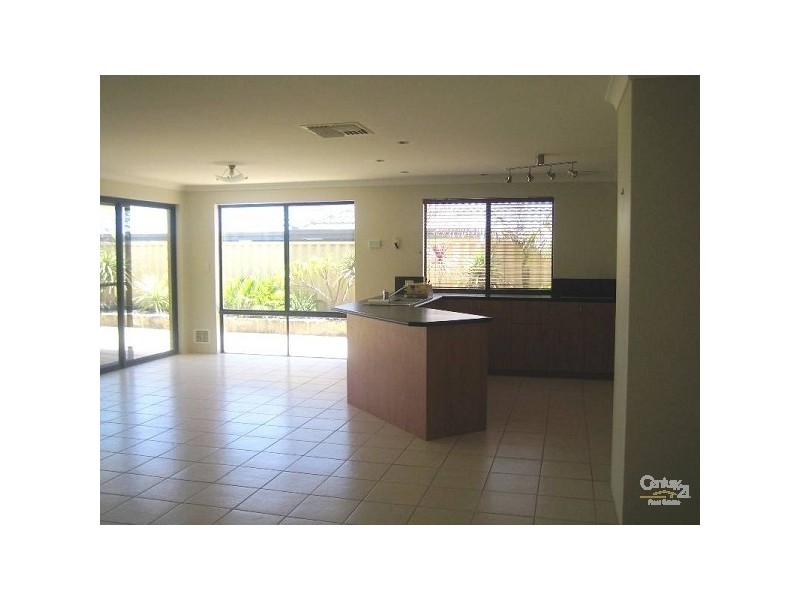 6 Horsley Green, Butler WA 6036