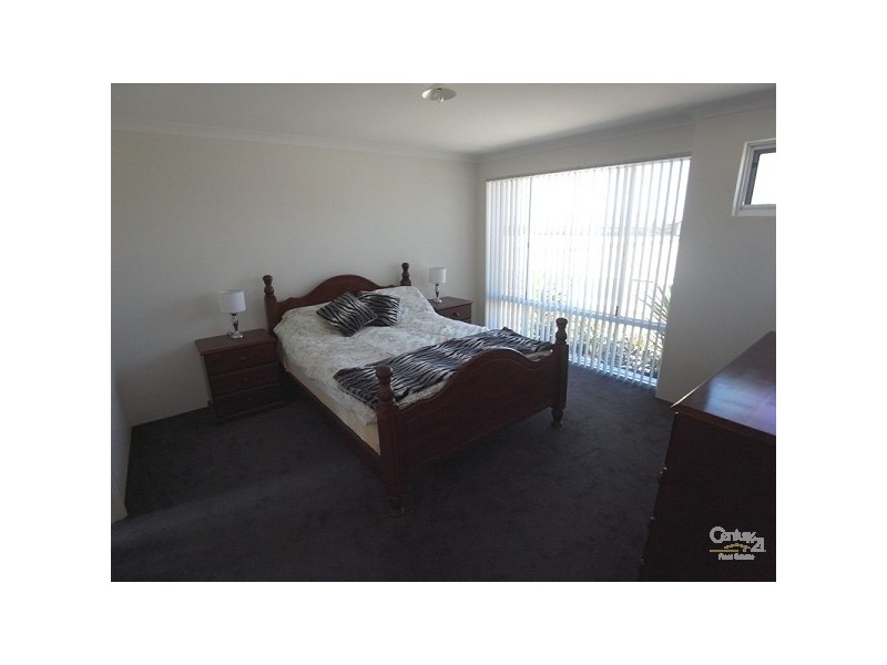 3 Clew Way, Jindalee WA 6036