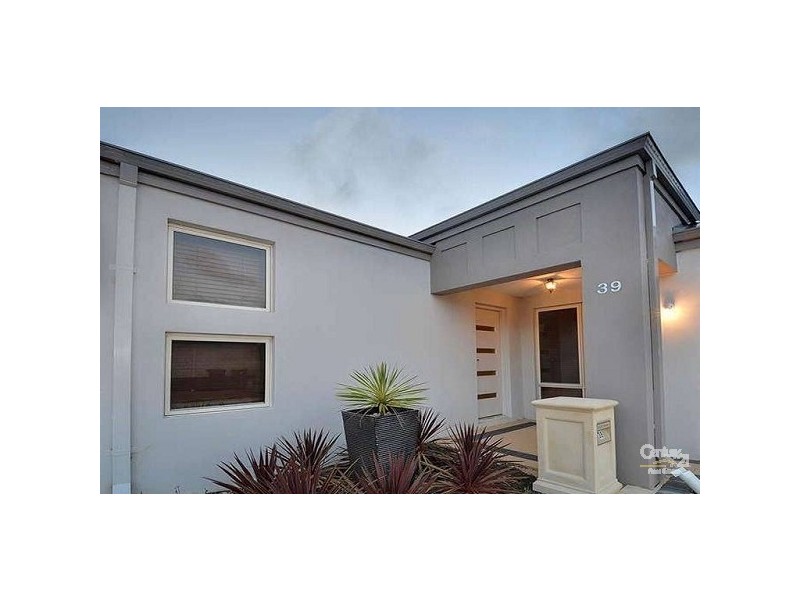 39 Oakpark Green, Clarkson WA 6030