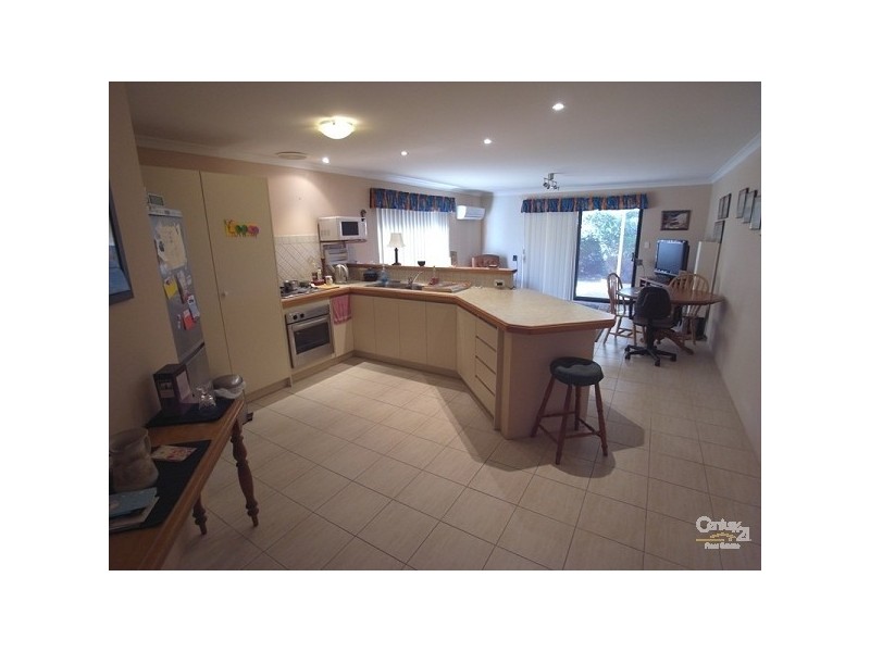 1/8 Crosshill Green, Kinross WA 6028