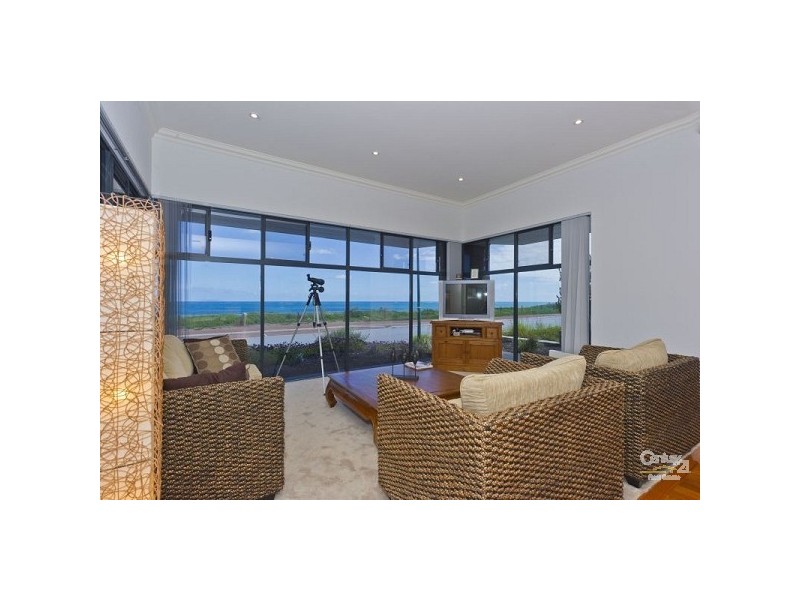 254 Ocean Drive, Quinns Rocks WA 6030