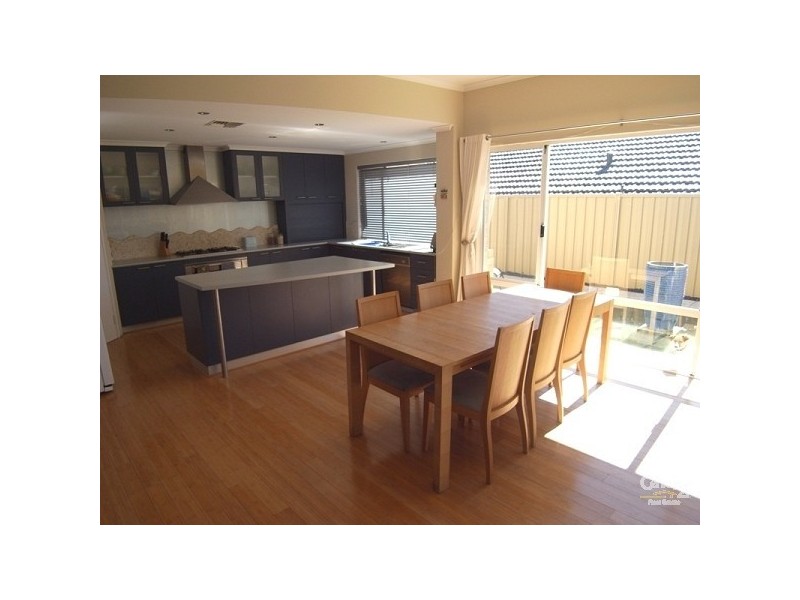 9 Hampshire Drive, Quinns Rocks WA 6030