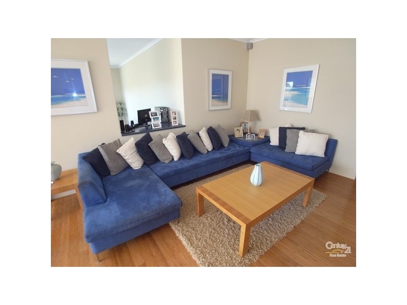 9 Hampshire Drive, Quinns Rocks WA 6030
