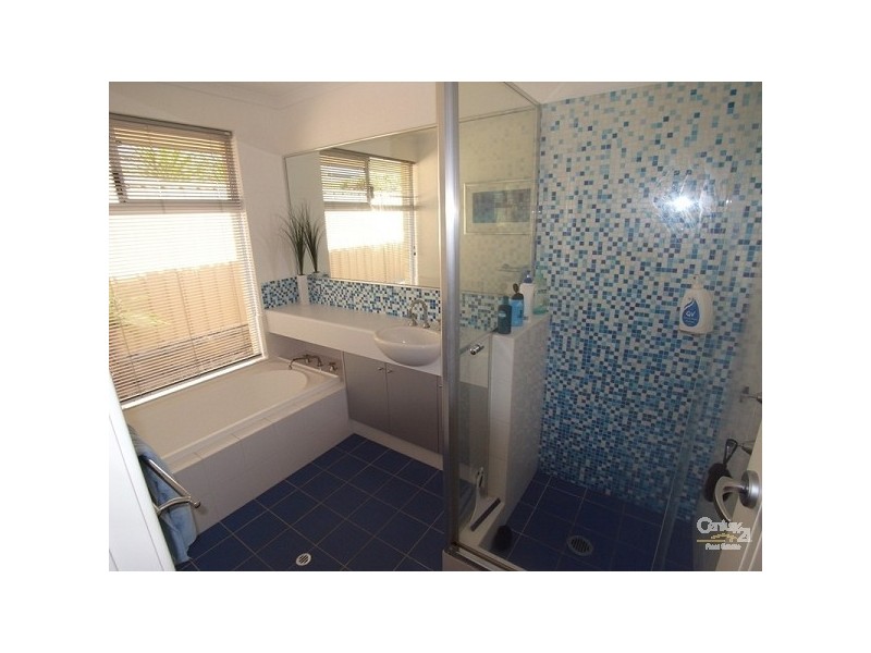 9 Hampshire Drive, Quinns Rocks WA 6030