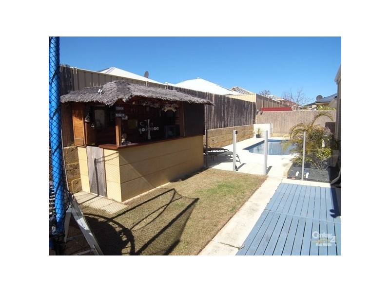 9 Hampshire Drive, Quinns Rocks WA 6030