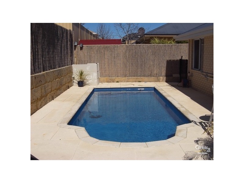 9 Hampshire Drive, Quinns Rocks WA 6030