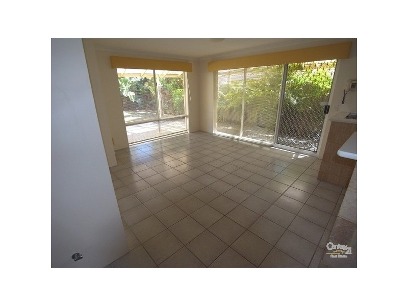 17 Midland Elbow, Mindarie WA 6030