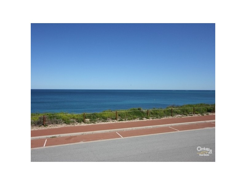 252 Ocean Drive, Quinns Rocks WA 6030