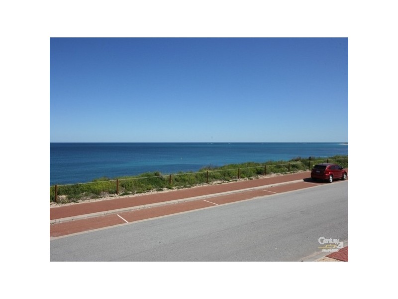 252 Ocean Drive, Quinns Rocks WA 6030