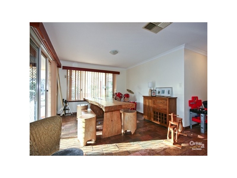 23 Mindarie Drive, Quinns Rocks WA 6030