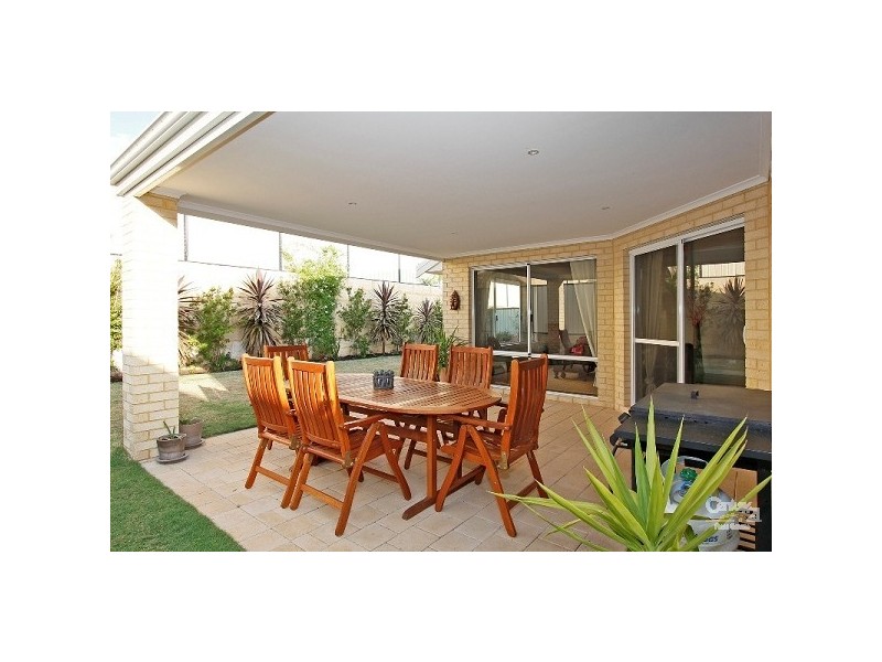 41 Elmhurst Drive, Clarkson WA 6030
