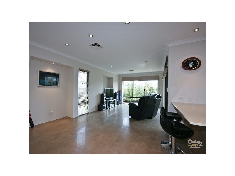 3 St Anthony Ave, Quinns Rocks WA 6030