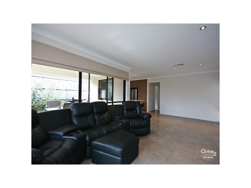 3 St Anthony Ave, Quinns Rocks WA 6030