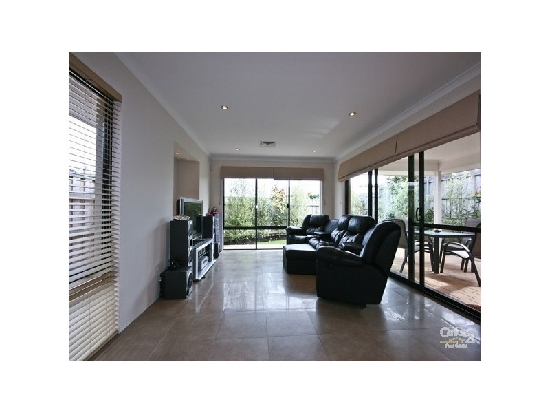 3 St Anthony Ave, Quinns Rocks WA 6030