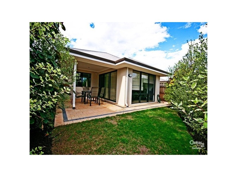 3 St Anthony Ave, Quinns Rocks WA 6030