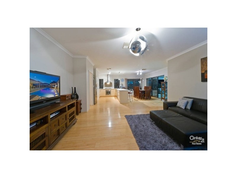 31 Dartmouth Circle, Quinns Rocks WA 6030