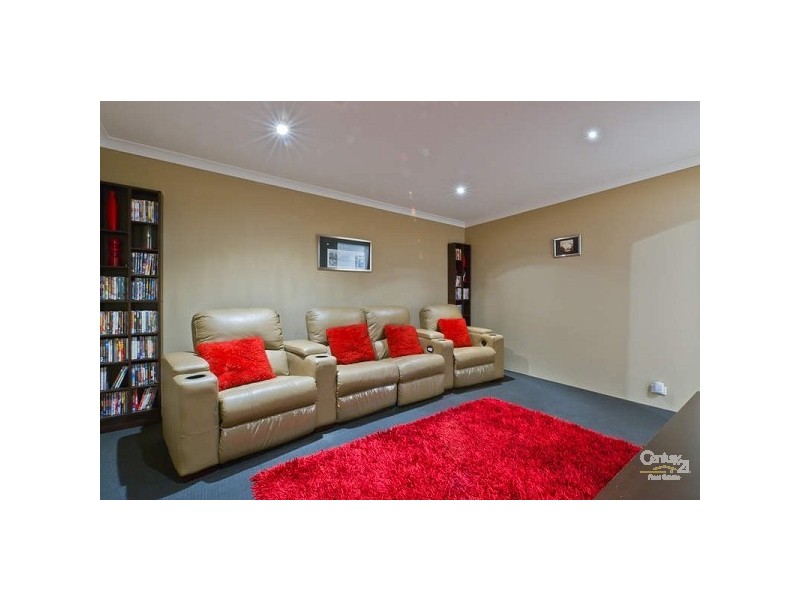 31 Dartmouth Circle, Quinns Rocks WA 6030