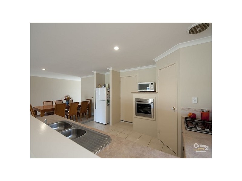 20 Vanderlin Crescent, Ridgewood WA 6030