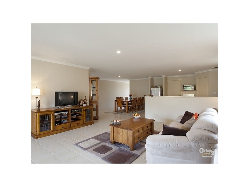 20 Vanderlin Crescent, Ridgewood WA 6030