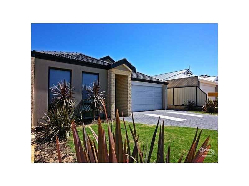 27 Lakewood Terrace, Clarkson WA 6030