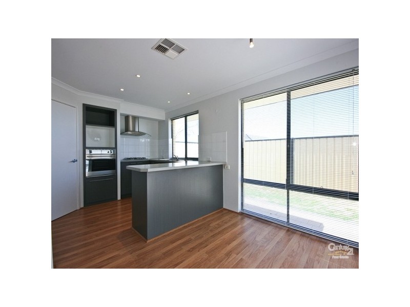 27 Lakewood Terrace, Clarkson WA 6030