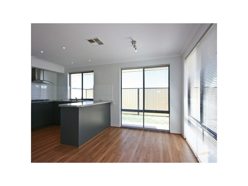 27 Lakewood Terrace, Clarkson WA 6030