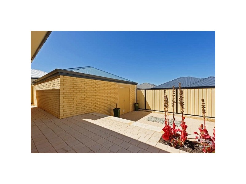 9 Las Ramblas Circle, Clarkson WA 6030
